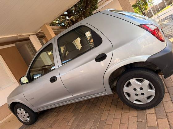 CHEVROLET CELTA 1.0 MPFI VHCE LIFE 8V FLEX 4P MANUAL CHEVROLET CELTA 1.0 MPFI VHCE LIFE 8V FLEX 4P MANUAL